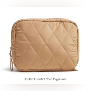 Vera Bradley Ultralight Essential Cord Organizer in Tigers Eye (tan)